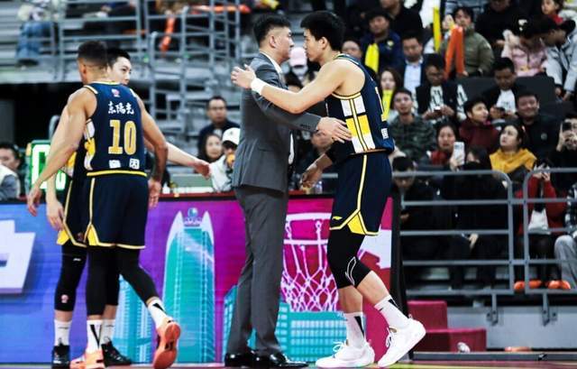 乐鱼体育-CCTV5直播!广东VS吉林拒绝爆冷,胡明轩渐入佳境,杜锋力保榜首