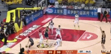 乐鱼平台-0秒绝杀!再见了,崔永熙!这才是广东队第一侧翼