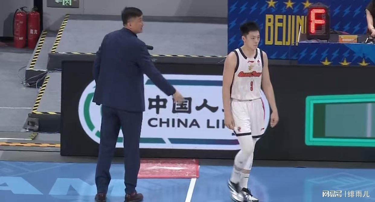 乐鱼平台-徐杰要走?广东队多人合同到期,杜锋继续执教,朱芳雨清洗阵容!